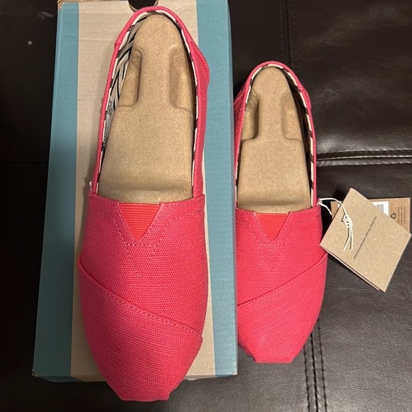 Pink TOMS - Picture 3 of 8